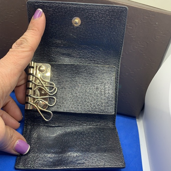 Gucci Vintage Black and Gold key holder wallet - Picture 4 of 7